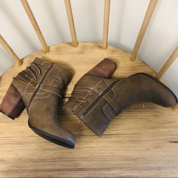 New Madden Girl Denice Strappy Boots in Women’s Size 10 - Picture 8 of 10